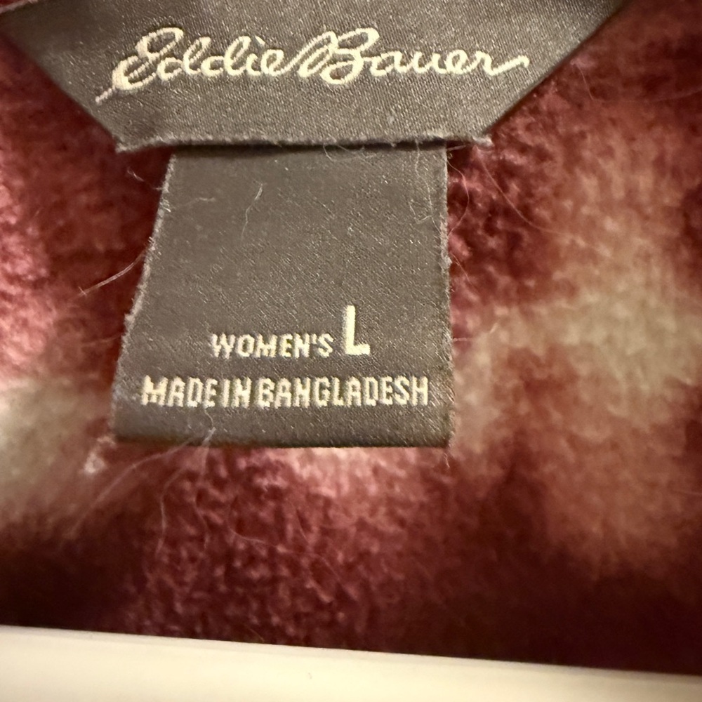 Eddie Bauer Women’s Burgundy and White Tie-Dye Half-Zip Fleece - Picture 3 of 4